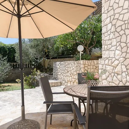 Apartmani Suki Trogir Exterior foto