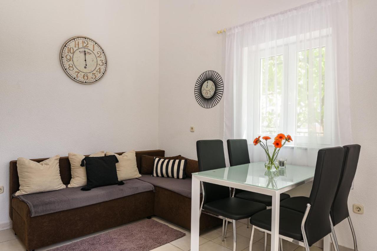 Suki Trogir