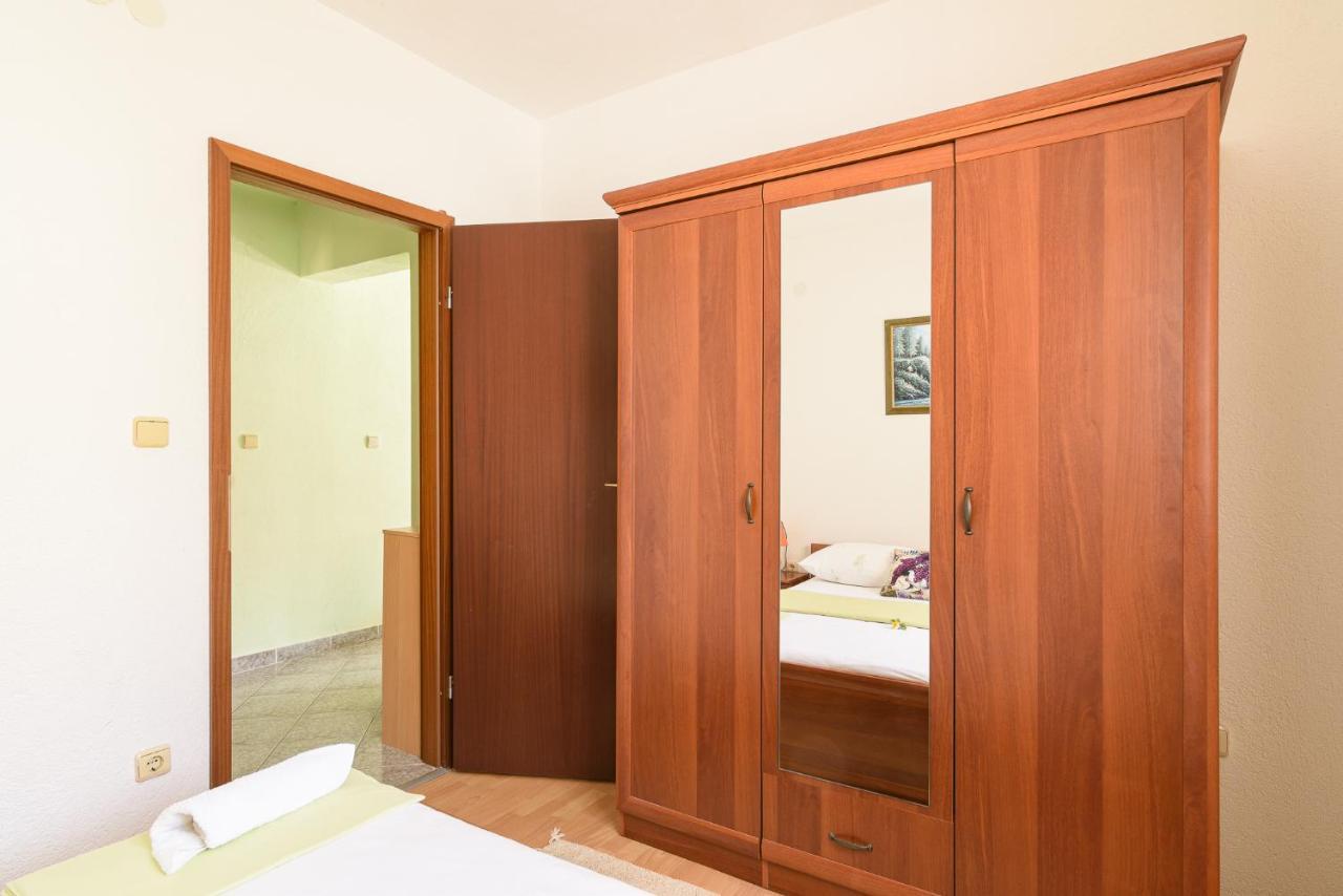 Suki Apartment